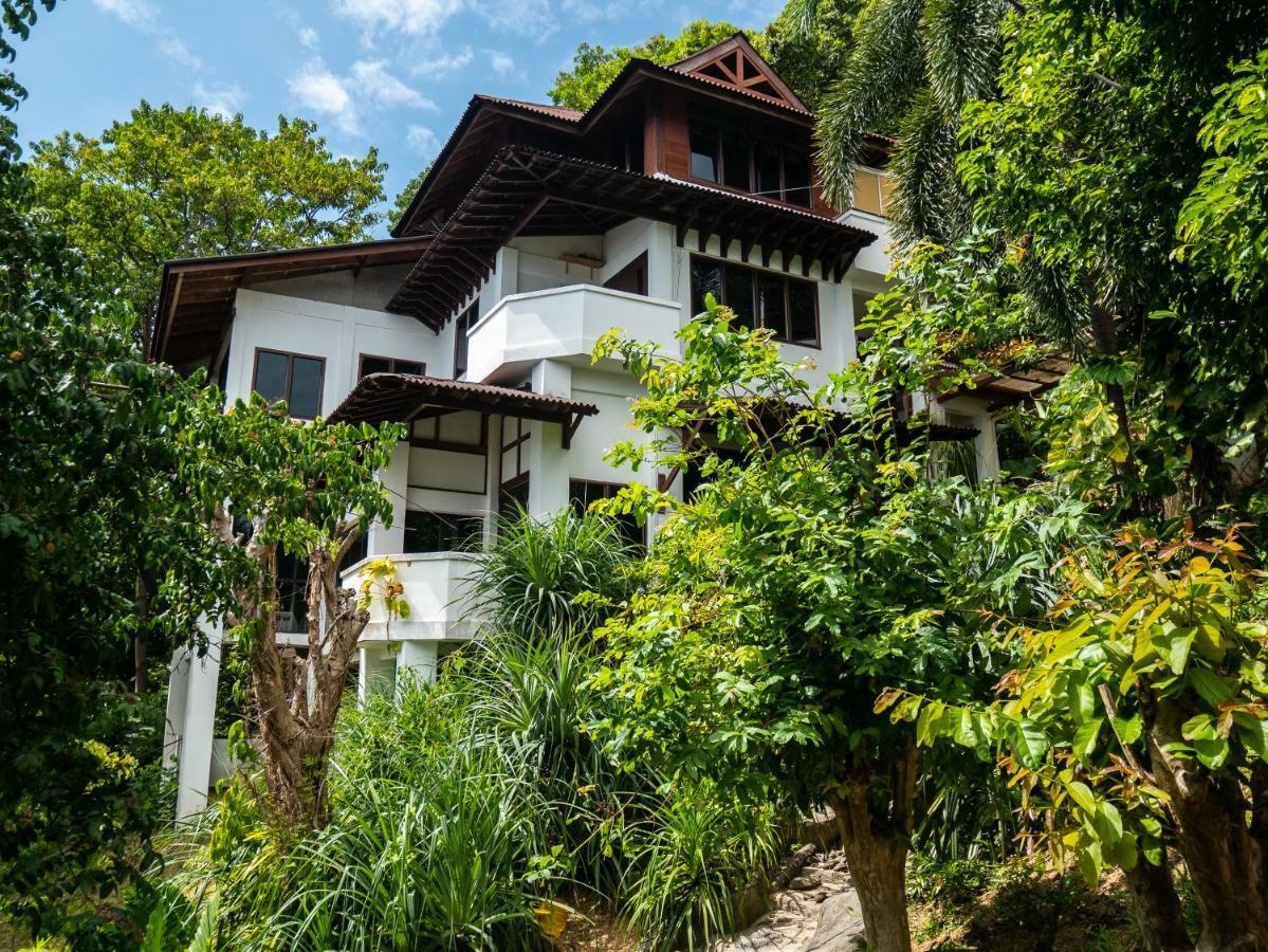 Sari Village Jungle Retreat Pantai Cenang  Exterior photo