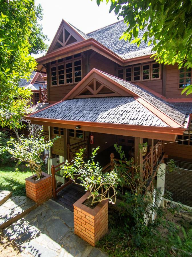 Sari Village Jungle Retreat Pantai Cenang  Exterior photo